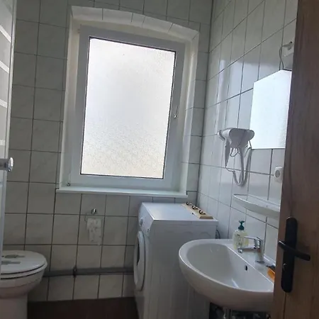 3 Von 3 Mit Gemeinschaftsbad-kueche, 30min Koeln Messe Bahnhof, 5min Bahnhof Zentrum Apartmán Leverkusen