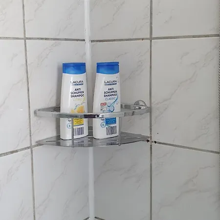 3 Von 3 Mit Gemeinschaftsbad-kueche, 30min Koeln Messe Bahnhof, 5min Bahnhof Zentrum