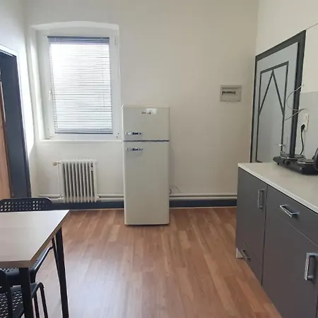 3 Von 3 Mit Gemeinschaftsbad-kueche, 30min Koeln Messe Bahnhof, 5min Bahnhof Zentrum * Leverkusen