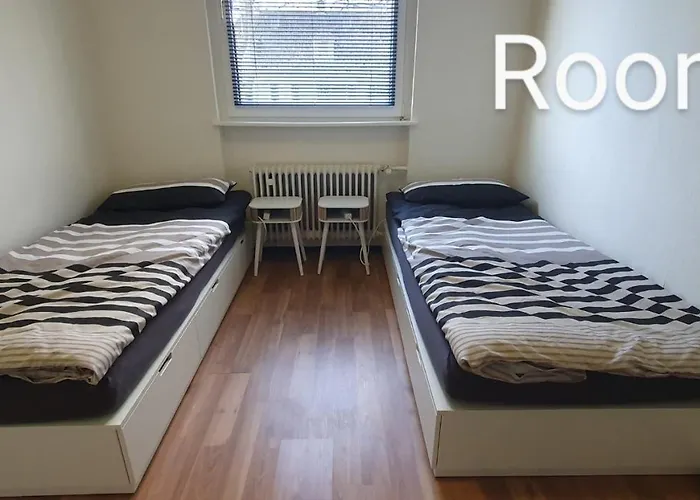 Appartement 3 Von 3 Mit Gemeinschaftsbad-kueche, 30min Koeln Messe Bahnhof, 5min Bahnhof Zentrum *